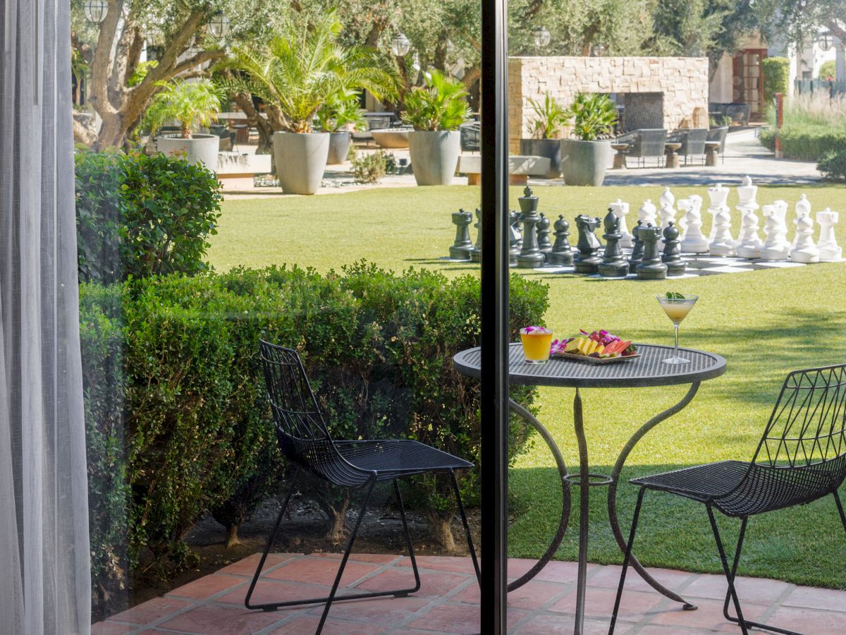 Tommy Bahama Miramonte Resort & Spa