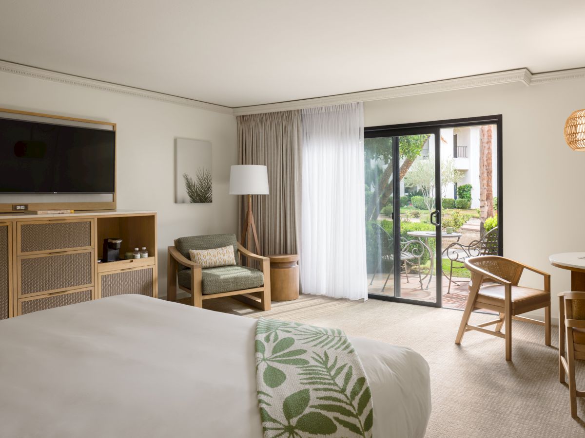 Tommy Bahama Miramonte Resort & Spa