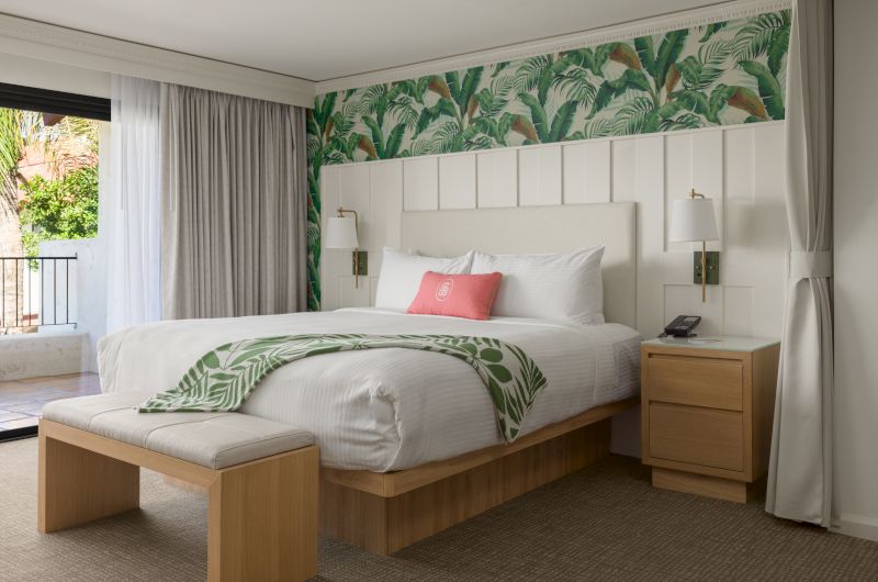 Tommy Bahama Miramonte Resort & Spa