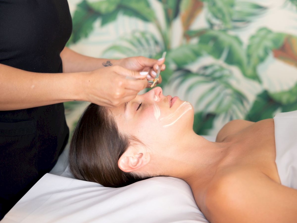 Tommy Bahama Miramonte Resort & Spa