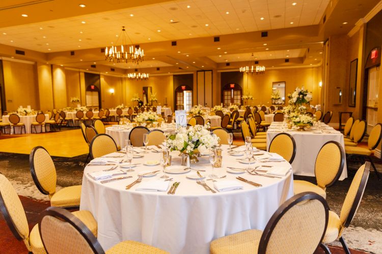 Tommy Bahama Miramonte Resort & Spa