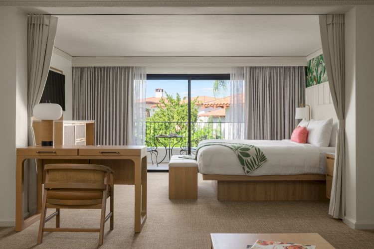 Tommy Bahama Miramonte Resort & Spa