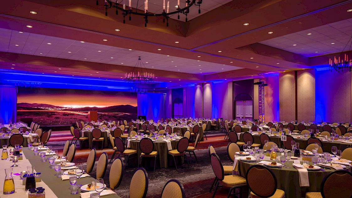 Tommy Bahama Miramonte Resort & Spa