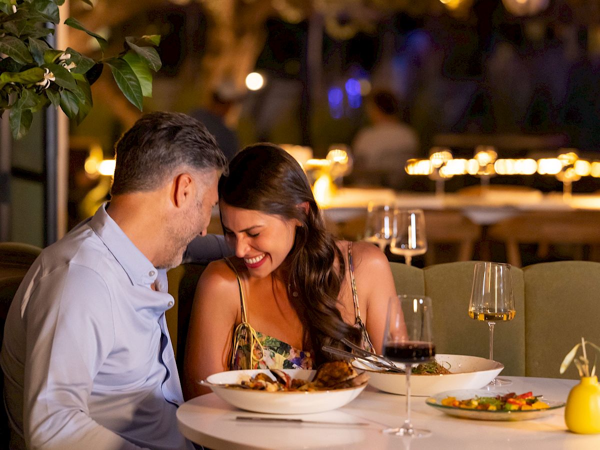 Tommy Bahama Miramonte Resort & Spa